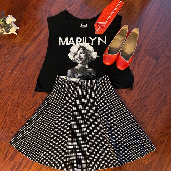 Hollywood Legend Tops - Marilyn Monroe  Sexy Top And A Line Skirt BUNDLE